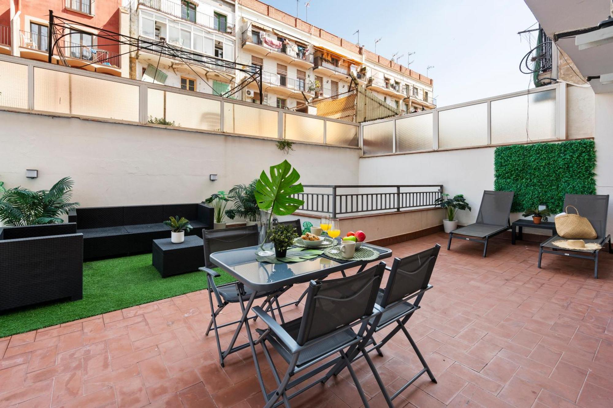 Lodging Apartments Liceu 11 Барселона Экстерьер фото